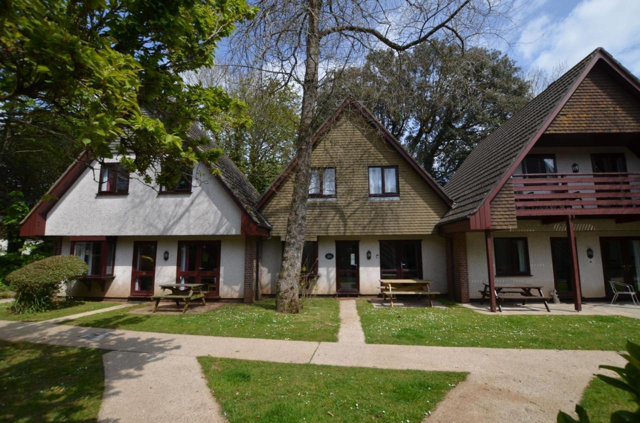 Вилла 37 Trevithick Court, Tolroy Manor Хейл Экстерьер фото